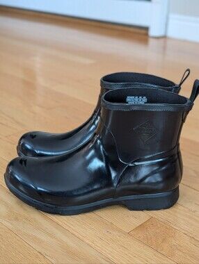 The Original Muck Boot Company Black Waterproof Ankle Rain Boots Women’s 10